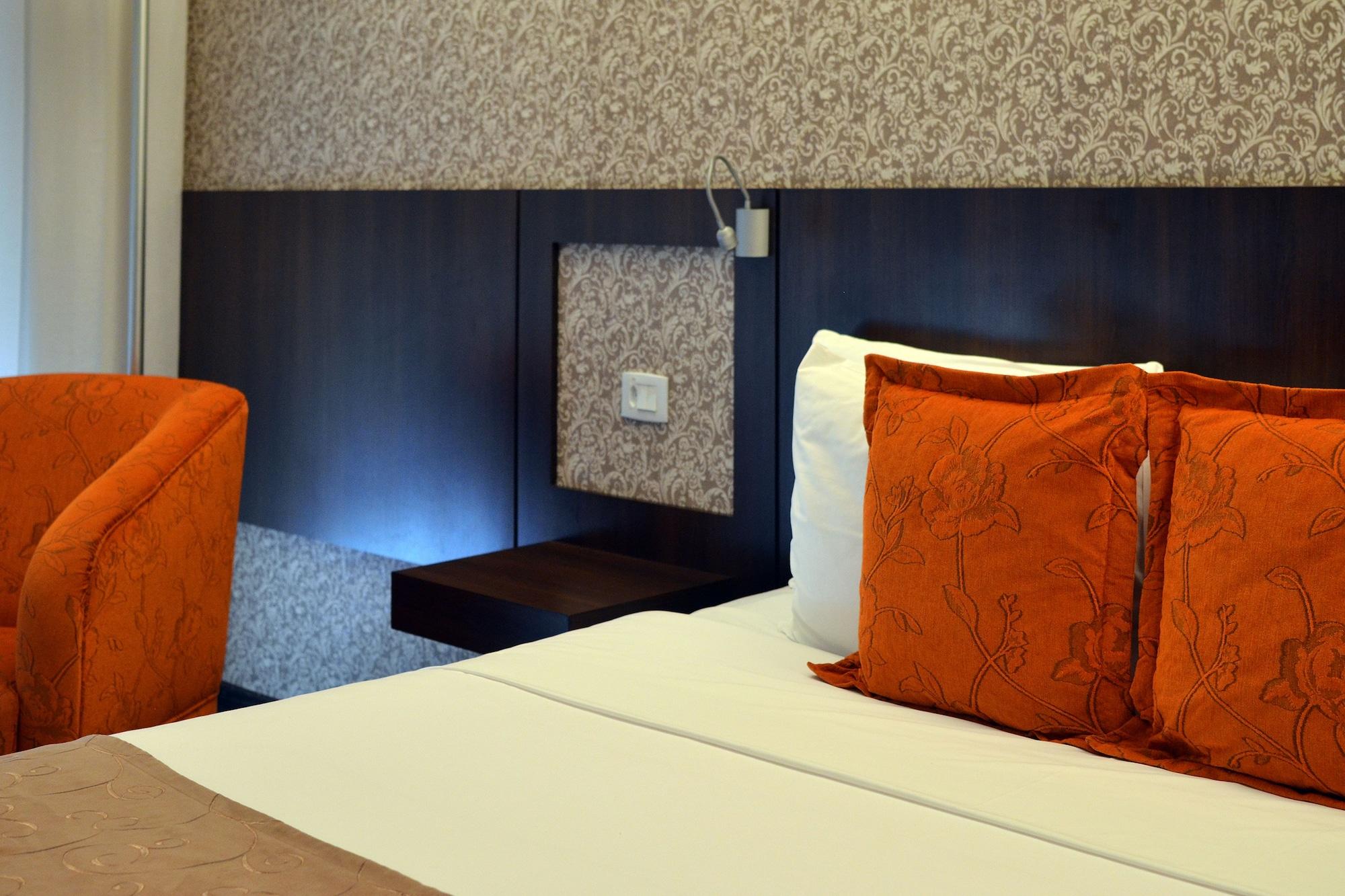 Quality Hotel Κουριτίμπα Εξωτερικό φωτογραφία