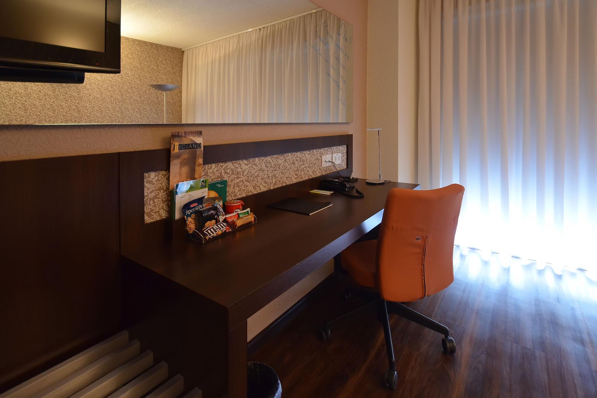 Quality Hotel Κουριτίμπα Εξωτερικό φωτογραφία