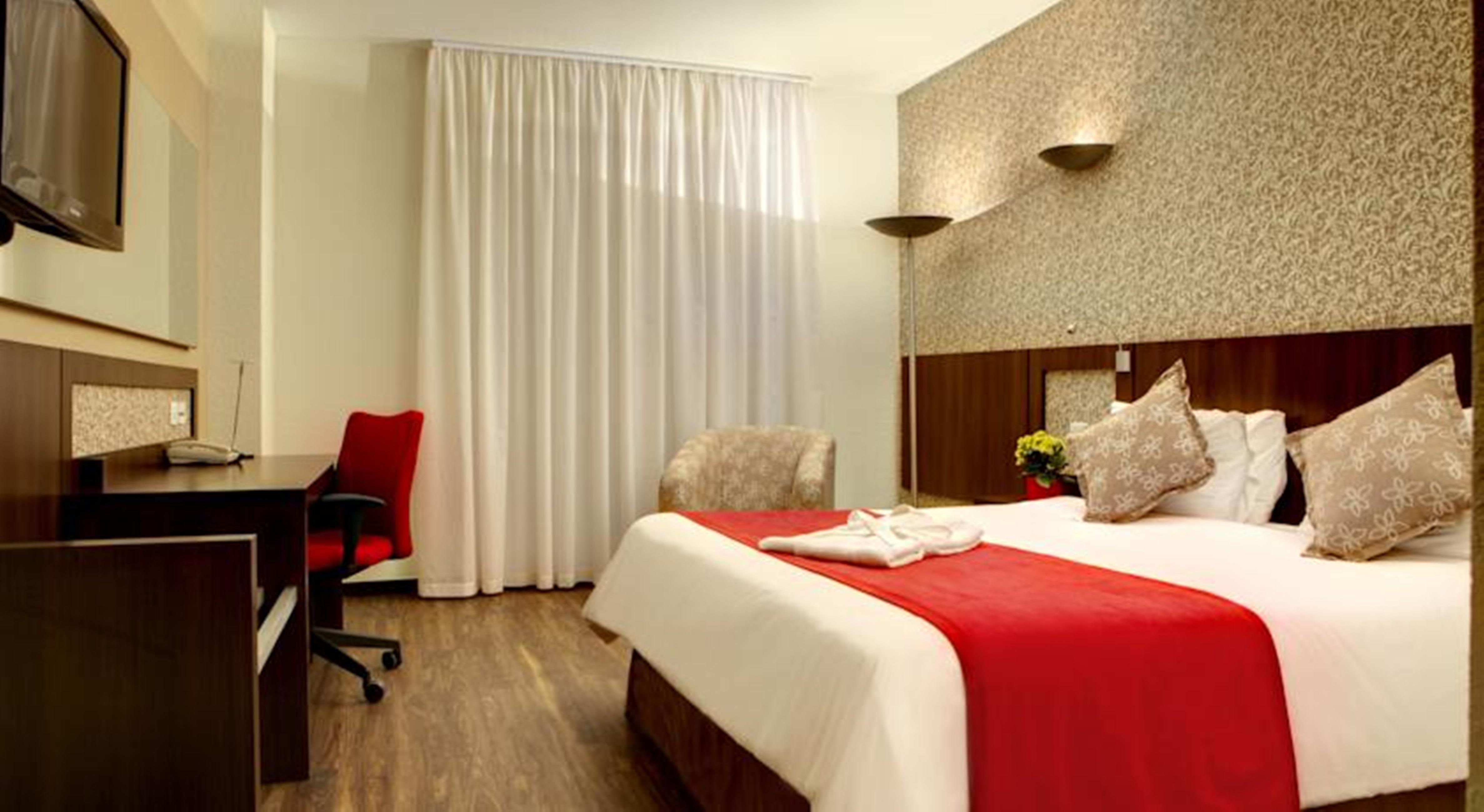 Quality Hotel Κουριτίμπα Εξωτερικό φωτογραφία