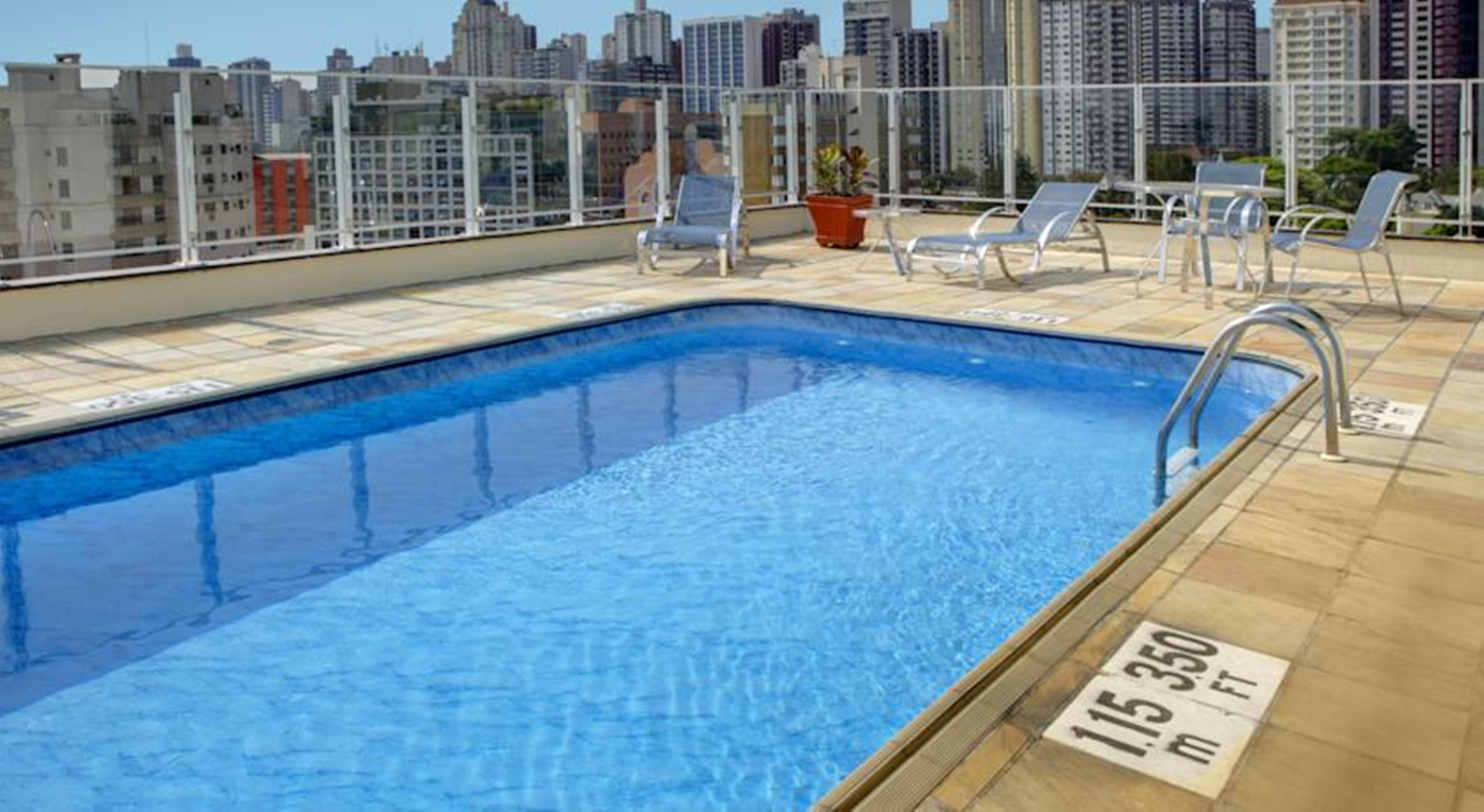 Quality Hotel Κουριτίμπα Εξωτερικό φωτογραφία
