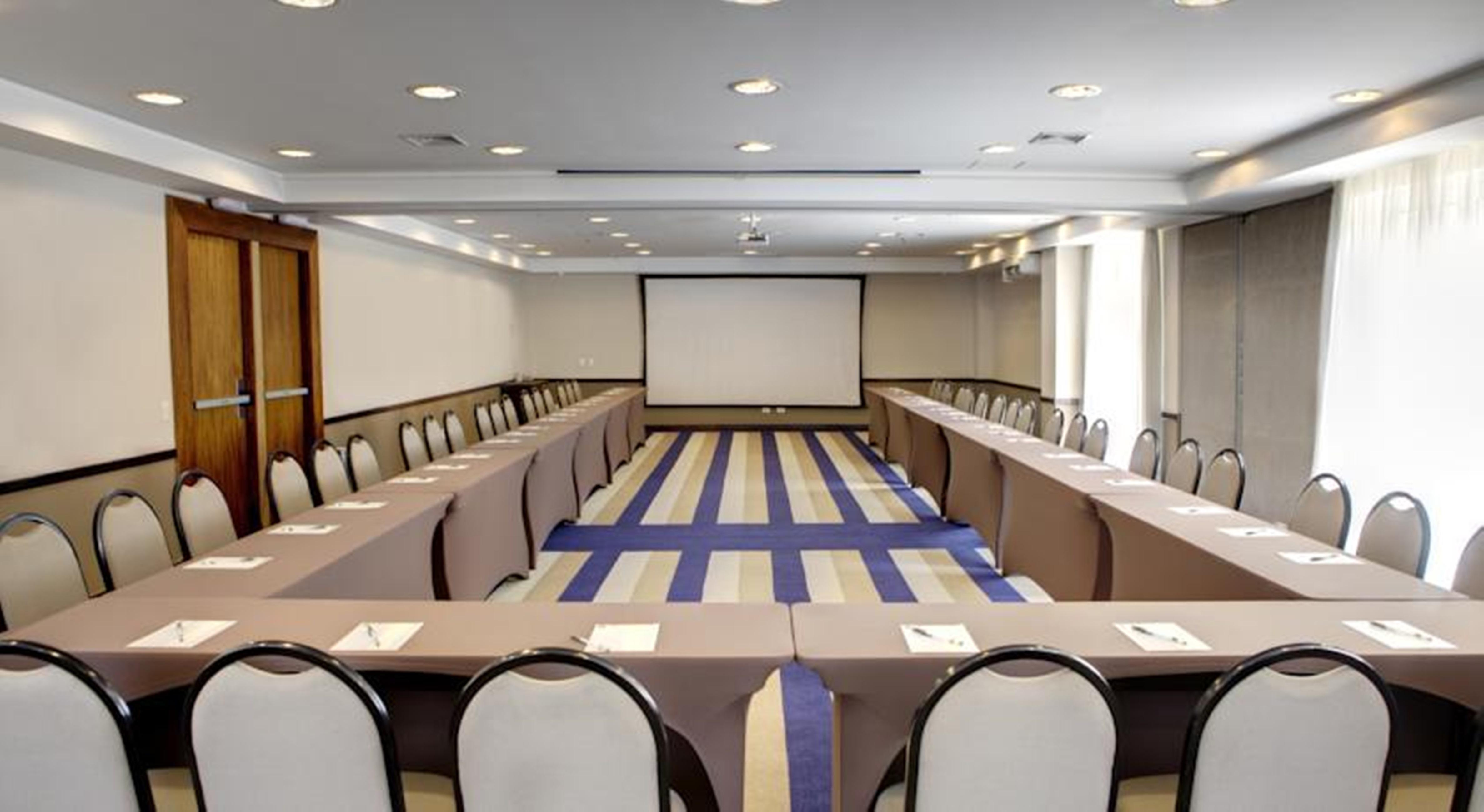 Quality Hotel Κουριτίμπα Εξωτερικό φωτογραφία