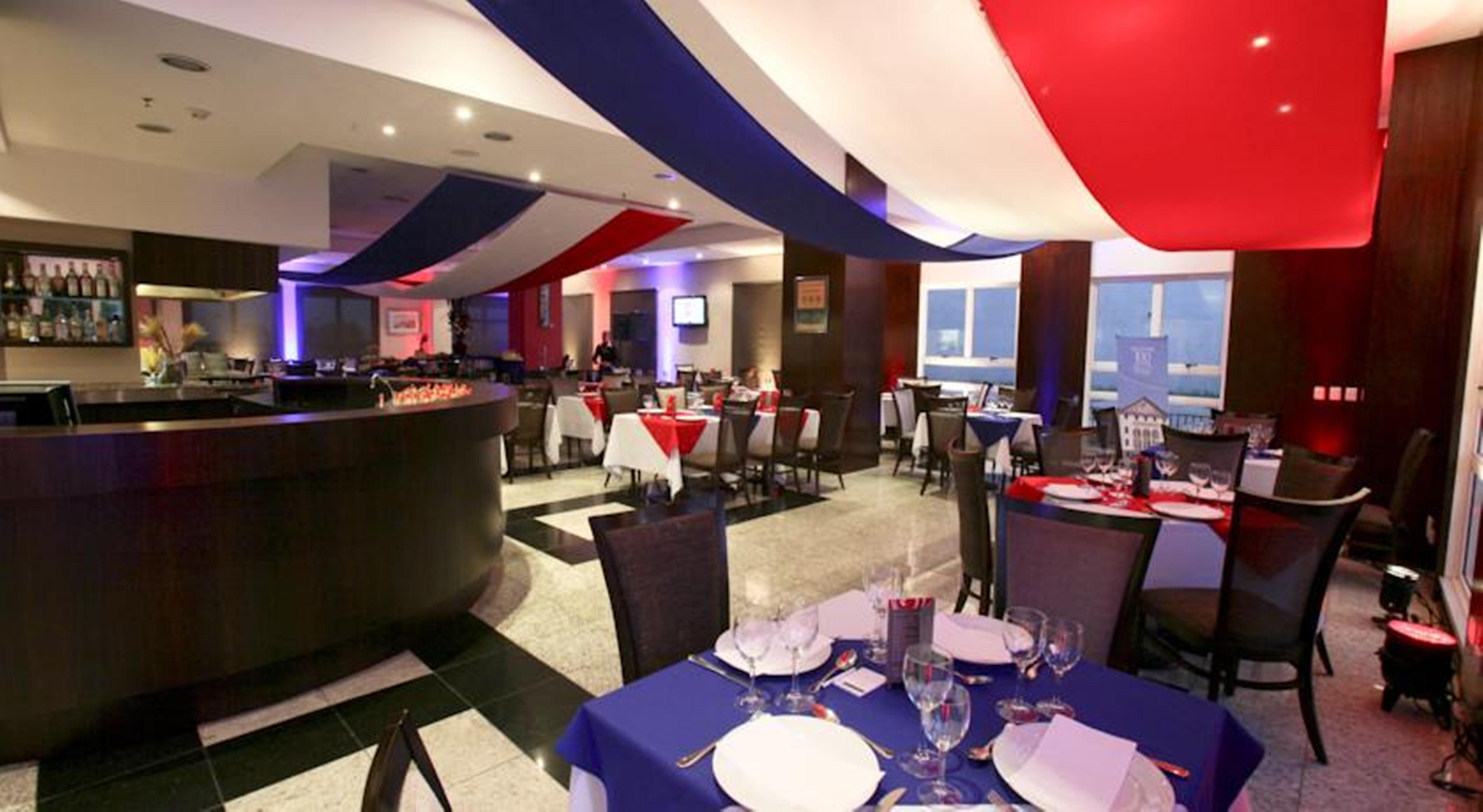 Quality Hotel Κουριτίμπα Εξωτερικό φωτογραφία