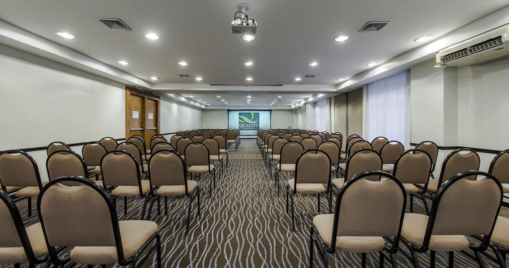 Quality Hotel Κουριτίμπα Εξωτερικό φωτογραφία