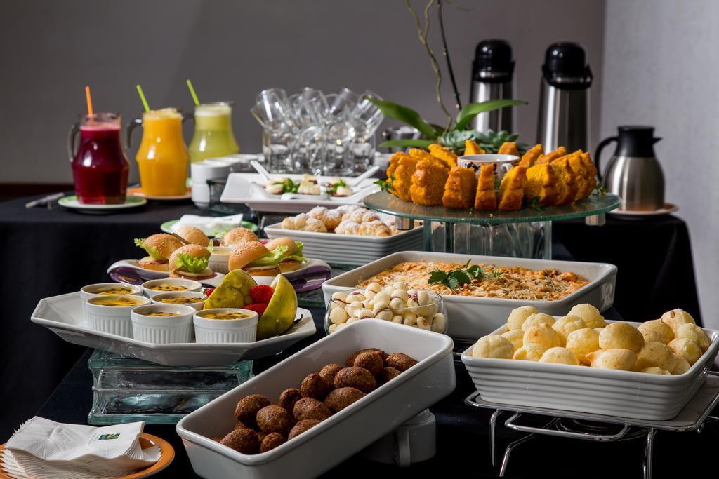 Quality Hotel Κουριτίμπα Εξωτερικό φωτογραφία