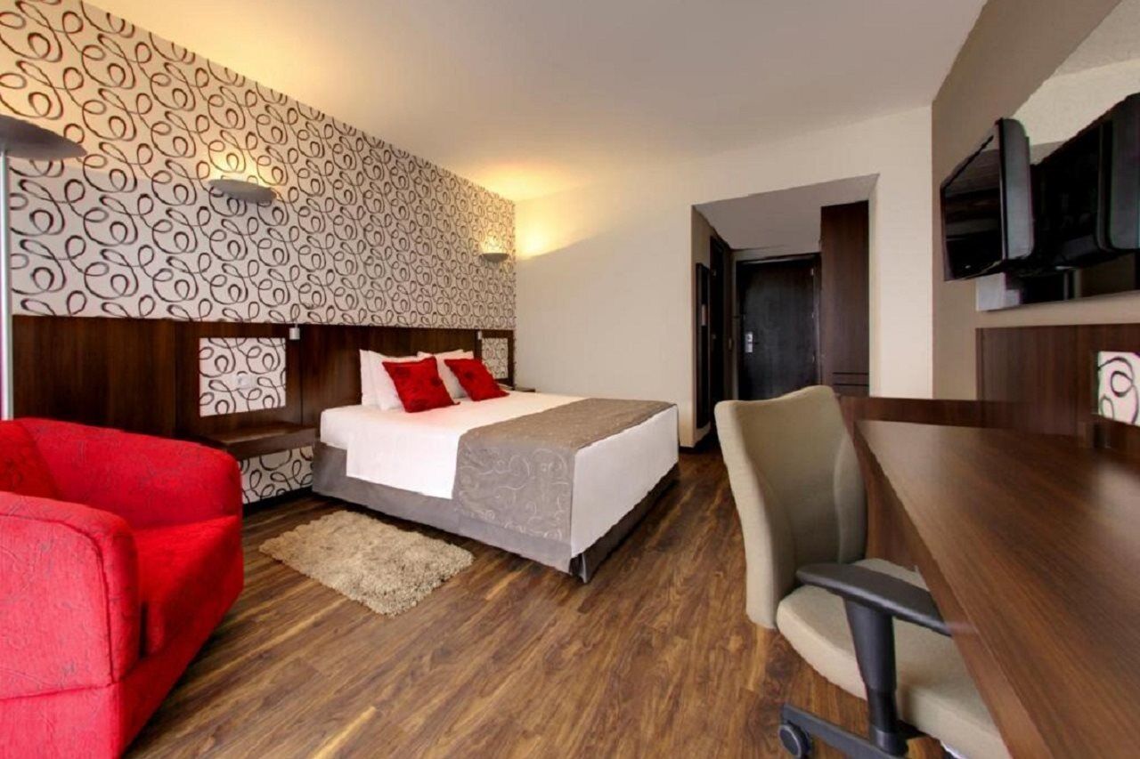 Quality Hotel Κουριτίμπα Εξωτερικό φωτογραφία